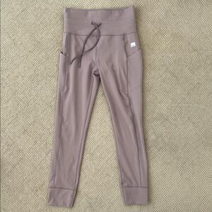 LIKE NEW Women Vuori Daily Pocket Leggings Sz Small